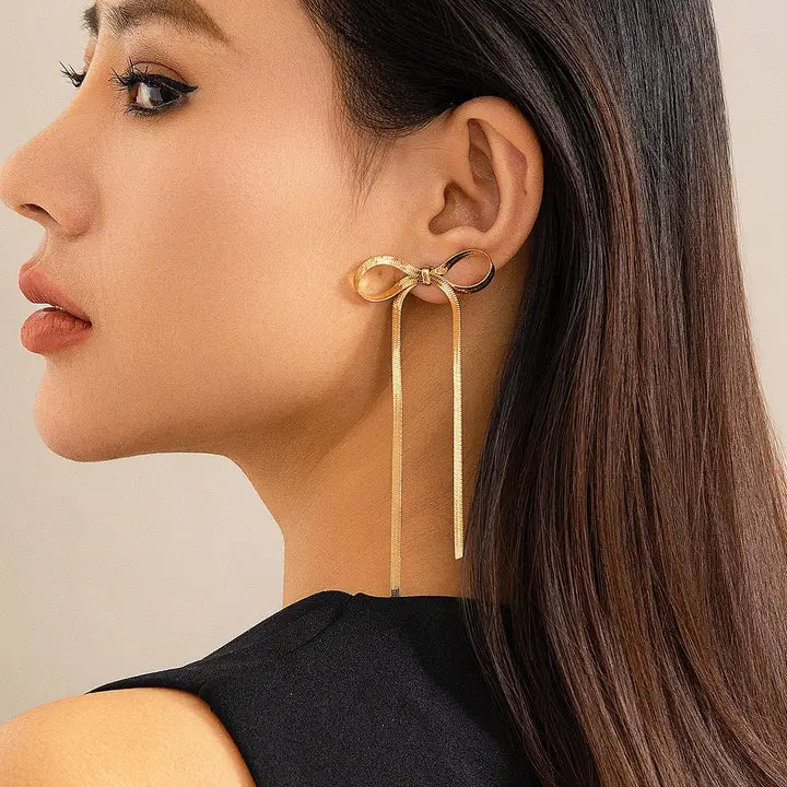 Herringbone Snake Chain Long Bow Earrings